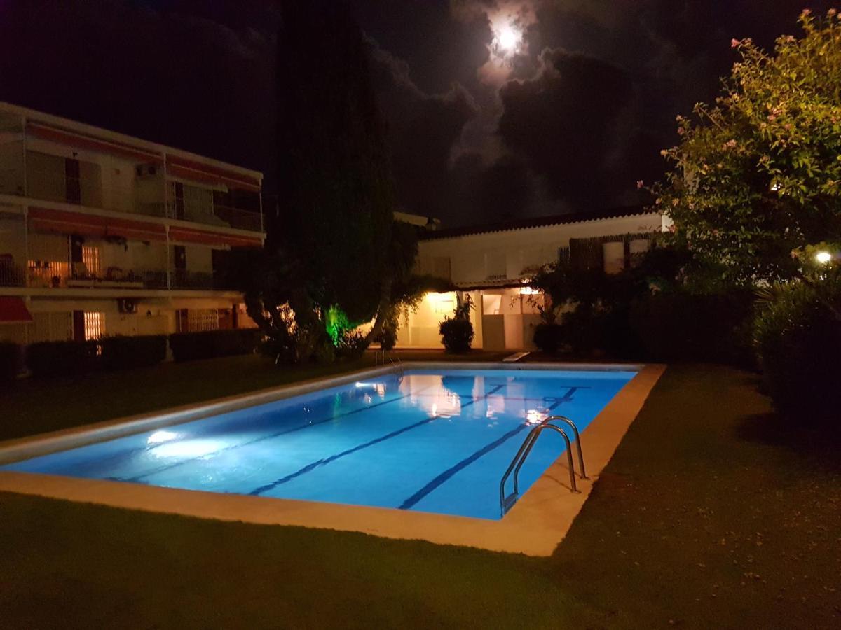 Sitges With Pool Near Beach By Hello Homes 锡切斯 外观 照片